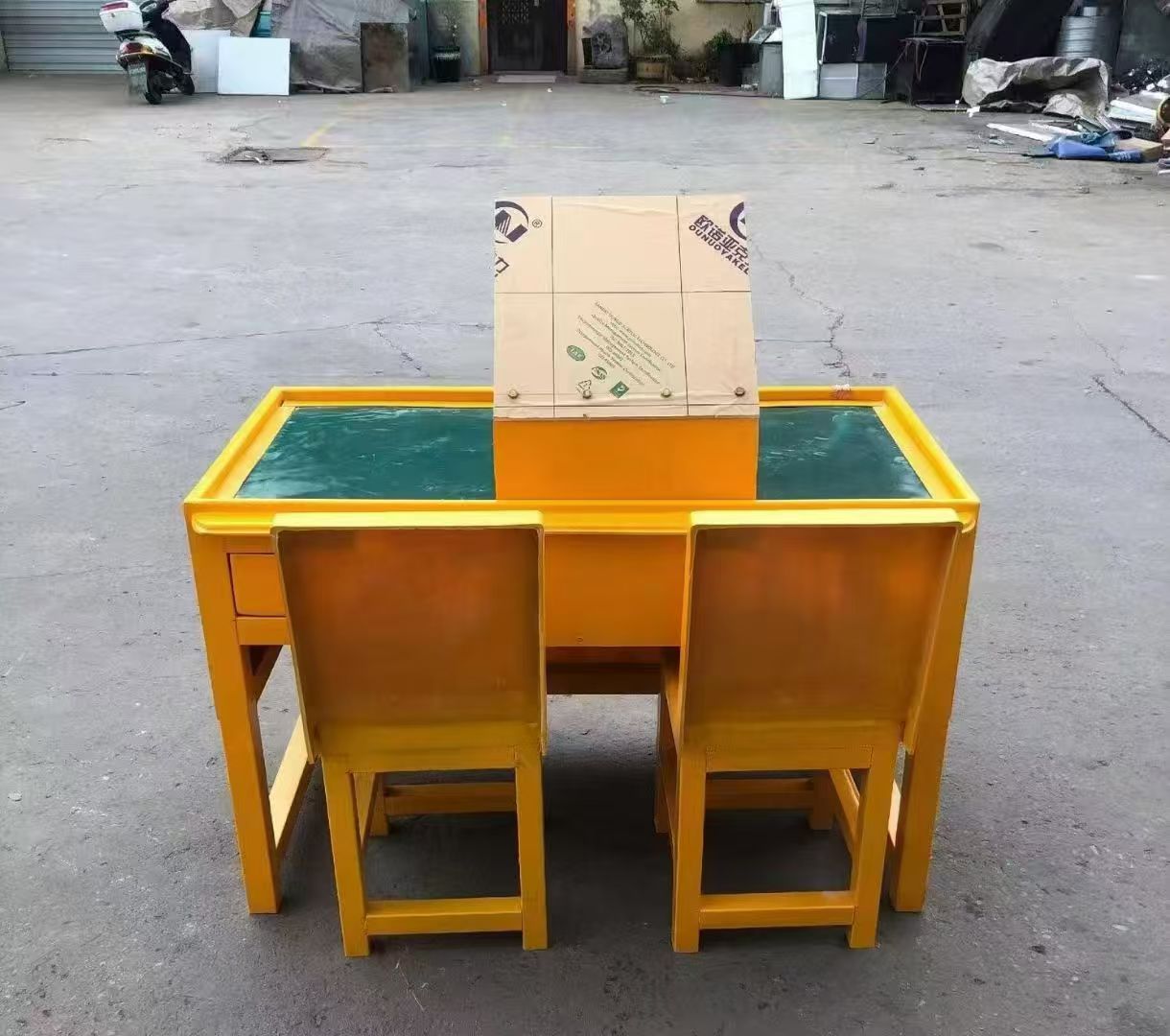 小店防静电导通桌井下煤矿火工品发放桌：危险品流转的安全守护者